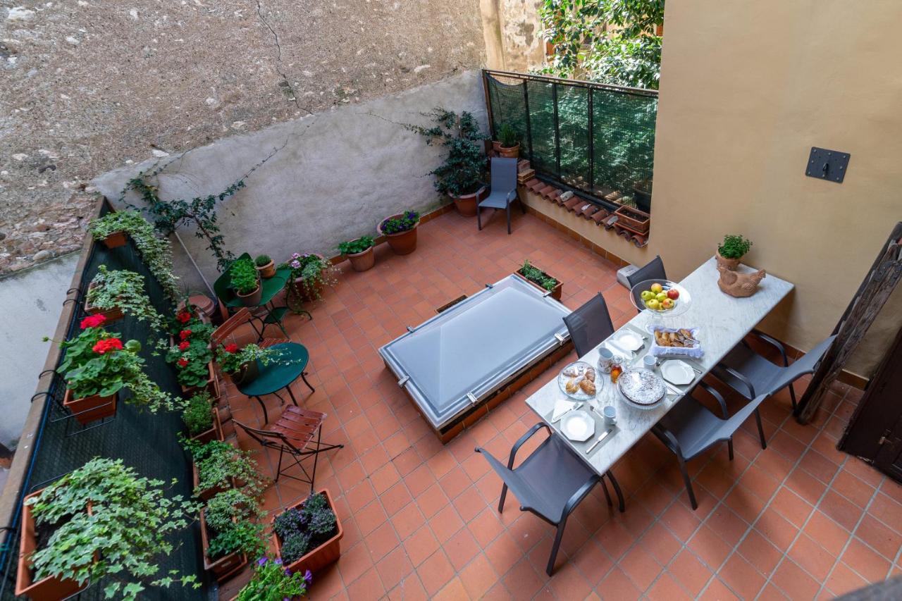 B&B S. Trinita 18 Suites & Rooms Trento Exteriör bild