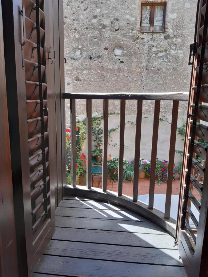 B&B S. Trinita 18 Suites & Rooms Trento Rum bild