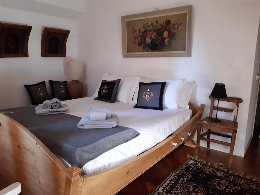 B&B S. Trinita 18 Suites & Rooms Trento Exteriör bild